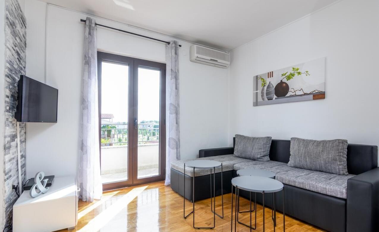Villa Vrancic 罗维尼 外观 照片
